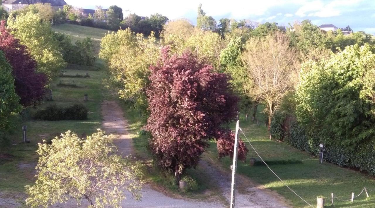 A L'Etape De La Ferme Bed & Breakfast Noailles  Bagian luar foto