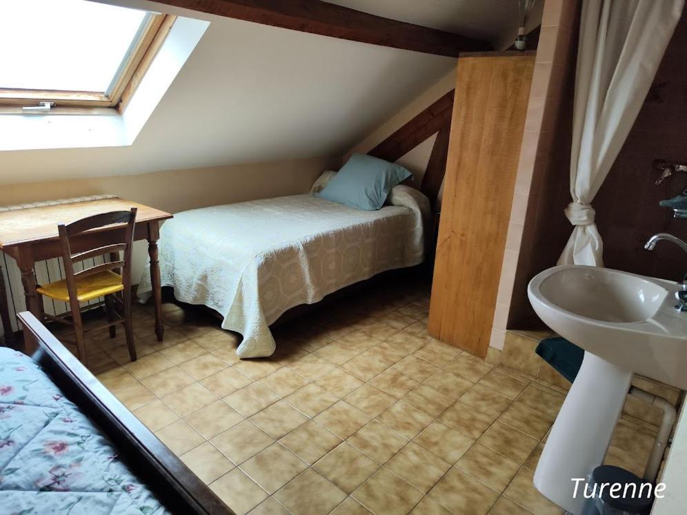 A L'Etape De La Ferme Bed & Breakfast Noailles  Bagian luar foto